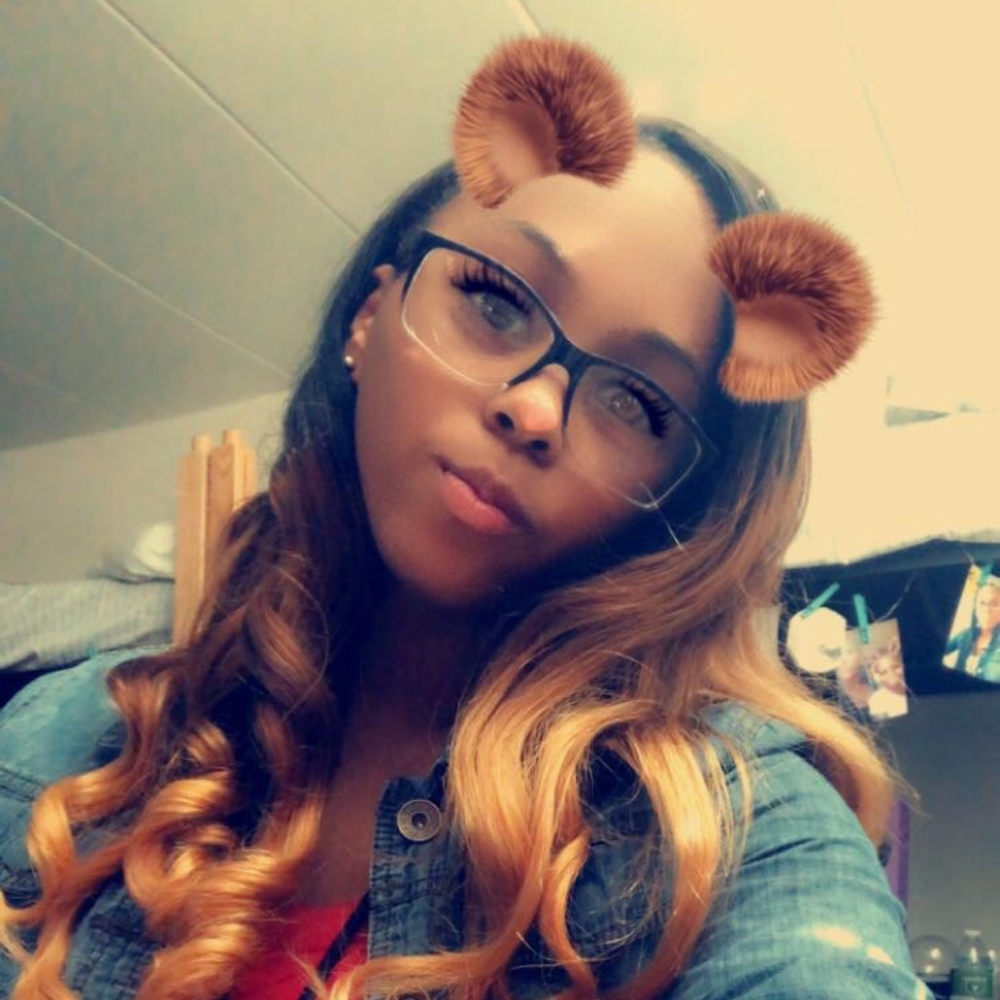 Meet your Posher, Simiya